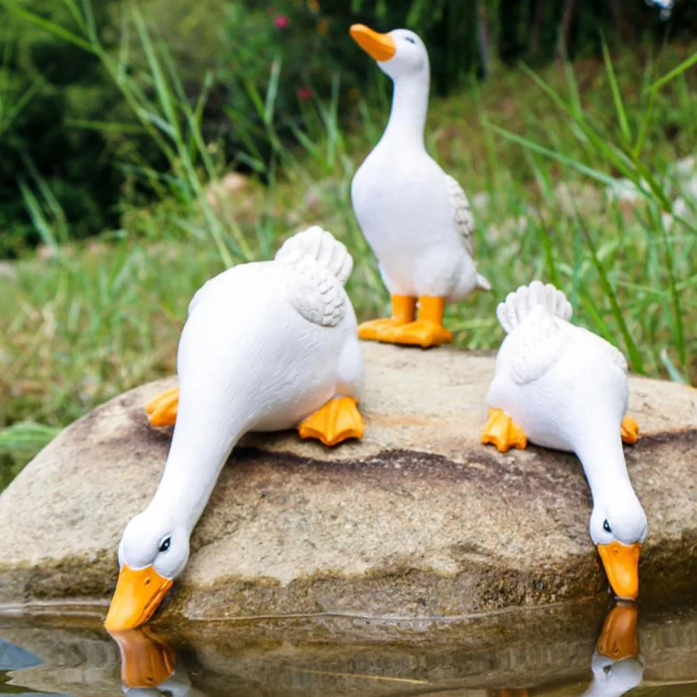 

2pcs Realistic Duck Figurines Resin Animal Statues Garden Pond Farm Simulation Ornament Decorative Mini Statues for Landscape
