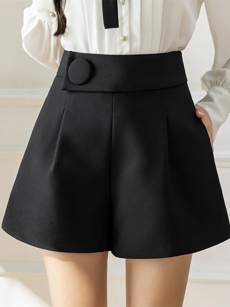 Seoulish 2023 New Buttons Formal Women\'s Shorts Solid Wide Leg Shorts Korean Style Elegant Casual Chic Trousers Pockets Summer