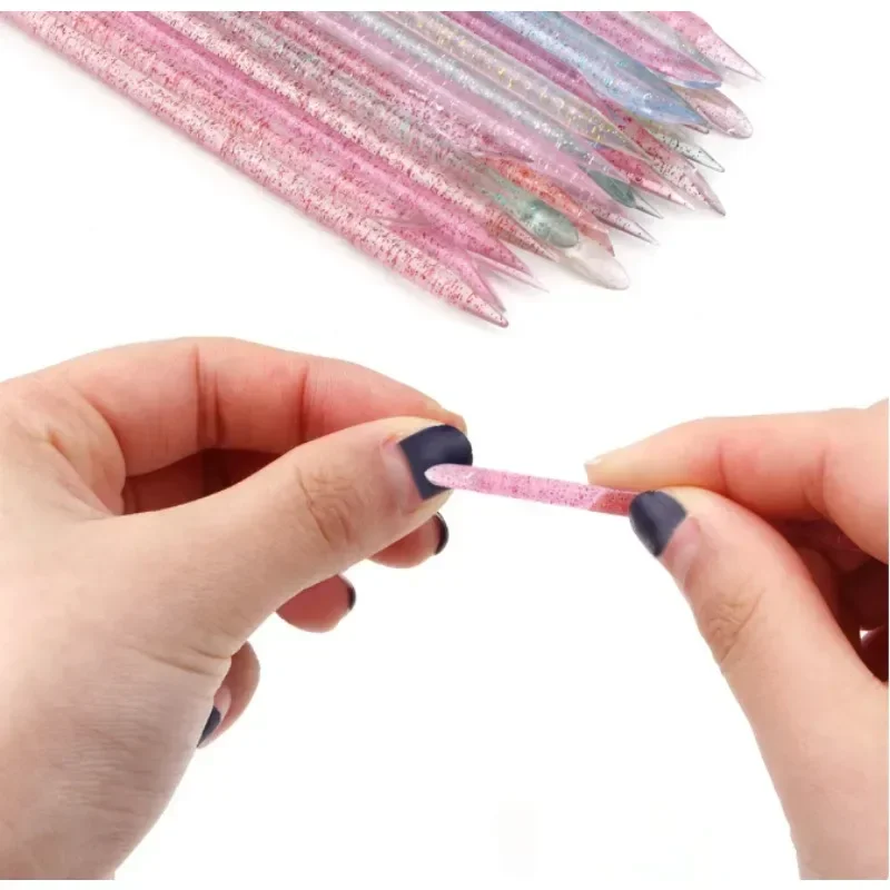 100Pcs Doppelseitige Nail art Nagelhautschieber Entferner Werkzeug Wiederverwendbare Kristall Maniküre Stick Pediküre Nägel Pflege Nail art Werkzeuge