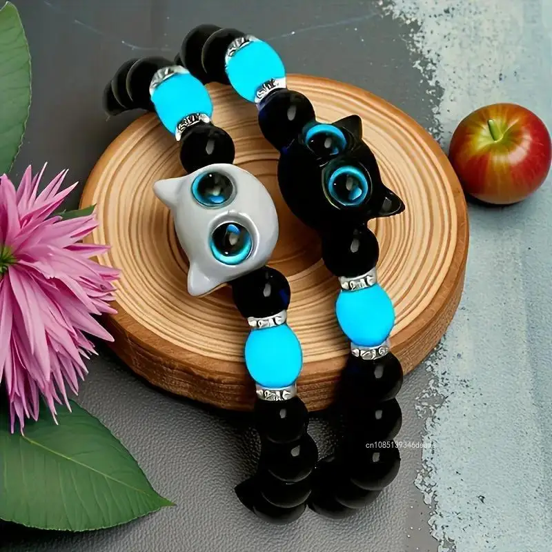 Cartoon Big Eye Cat Luminous Necklace Glow in The Dark Bracelets Fluorescence Choker for Women Friendship Couple Jewelry Gift