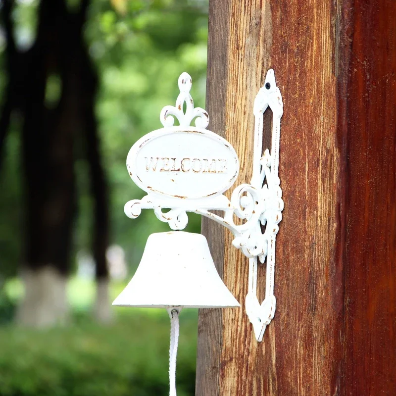 Retro Cast Iron Wall Hanging Welcome Door Bell Rustic White Farmhouse Decor Wrought Iron Manually Shaking Front Gate Garden Bell