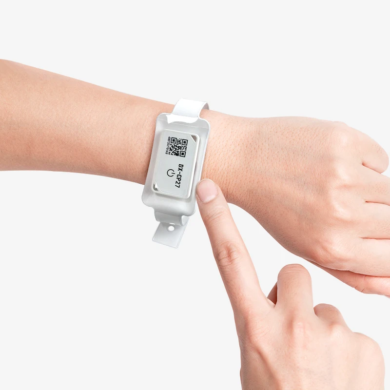 DX-CP30 BLE 5.1 IP67 Waterproof Disposable Wearing on wrist Ibeacon Indoor Assert Tracking Eddystone Bluetooth location Beacon