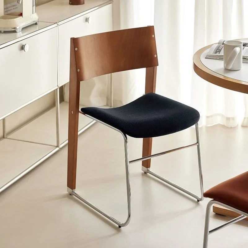 Silla de Comedor Nórdica de Metal con Acabado Desgastado, Creativa, Cómoda, con Tela de Franela, Respaldo de Madera en Forma de Arco, Decoración de Hogar de Lujo