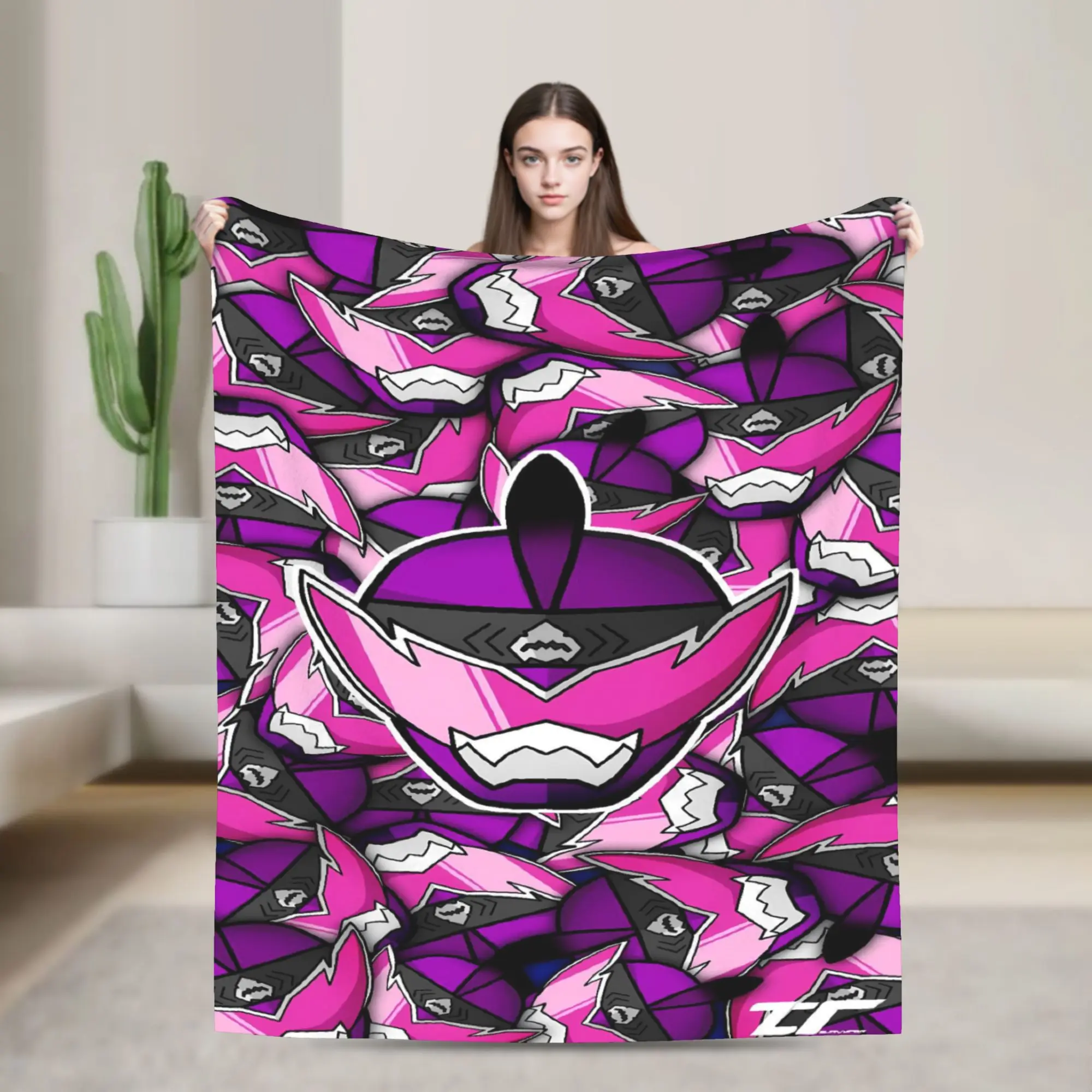 Dark Purple Helmet Kamen Rider Flannel Blanket  Warm Soft Throw Blanket for Bedroom Camping Fluffy Bedspread Sofa Bed Cover