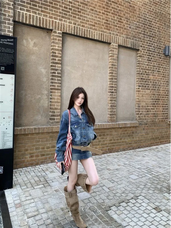 

Retro Spicy Girl Denim Set Women's Spring 2026 New Long Sleeve Jacket Low Waist Wrap around Skirt Pants Belt Three Piece Set