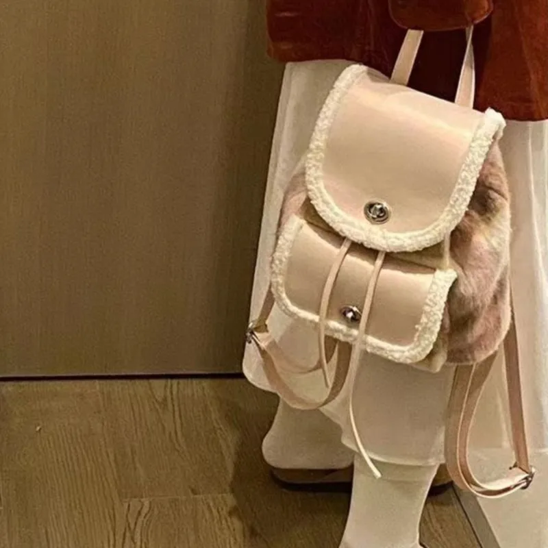 

Retro Plush Soft Leather Backpack Plaid Preppy Style Large Capacity Daypack Ladies Commuter Woolen Patchwork Mochilas Mujer 2025