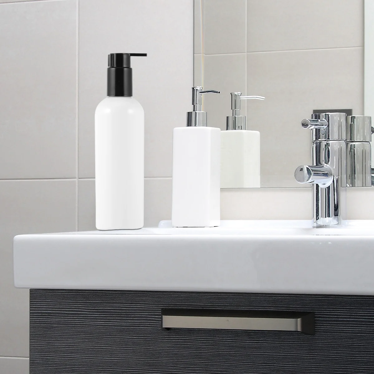 

10Pcs Press Pump Plastic Bottles Refillable 300ml Empty Lotion Dispenser Bottle Travel Shampoo Pump Bottles Plastic