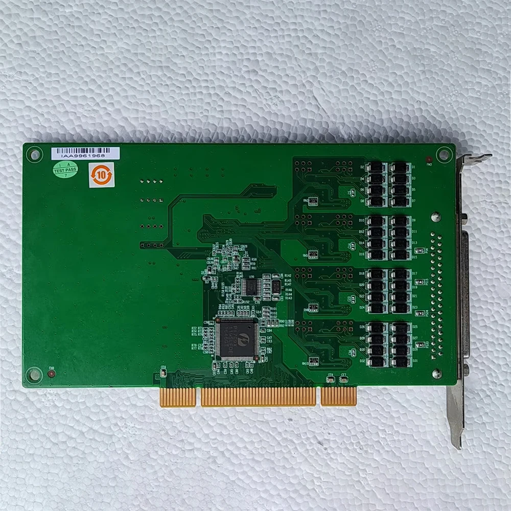 

Карта изоляционной связи PCI-1610B (карта захвата данных)