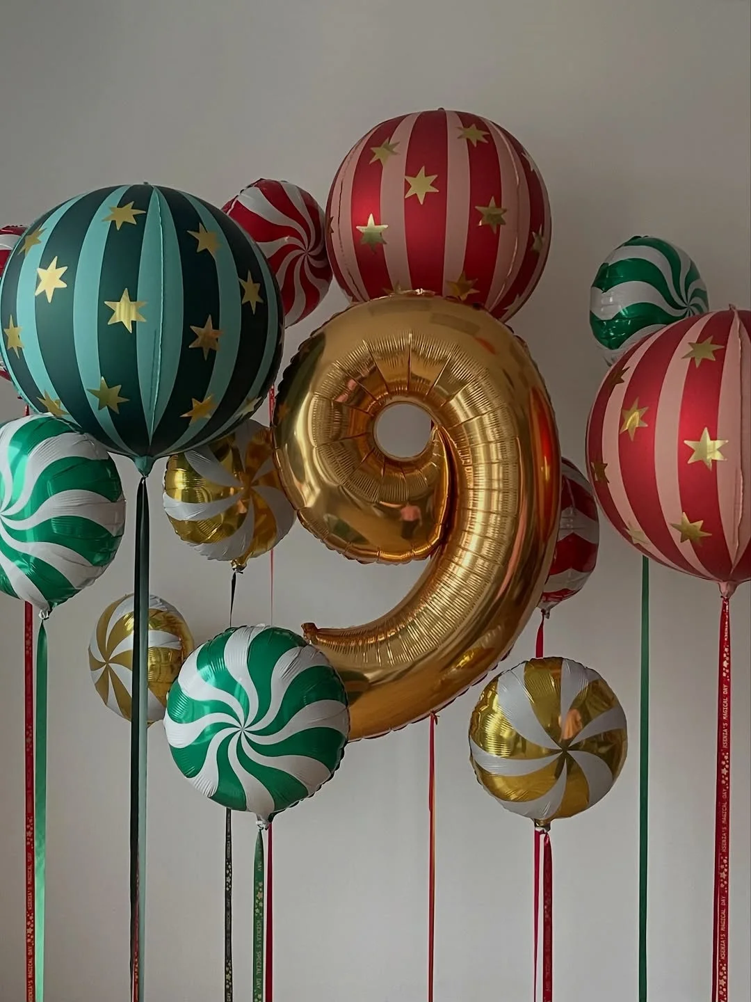 22 Zoll Gestreifte Stern-Folienballons 40 Zoll Goldene Zahlen-Dekorationsballons für Zuhause KTV Einkaufszentrum Schule Hochzeit Weihnachtsdekoration DIY Geschenke