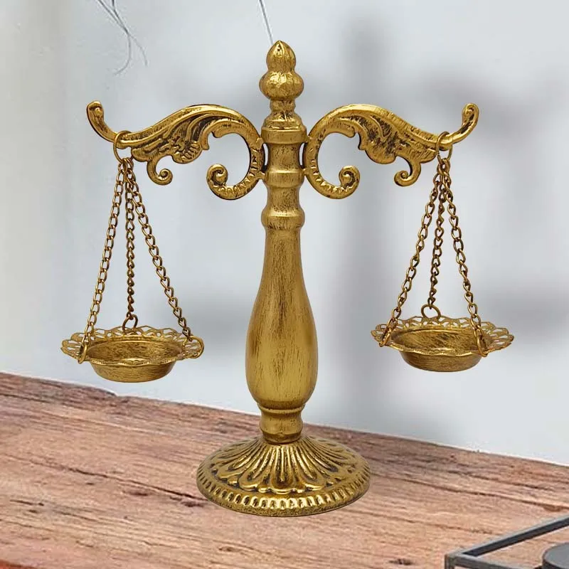 Balance Scale Decor European Tribunal Iron Art Study Decor Office Decorative Ornaments Wedding Gift Retro Fairness and Justice