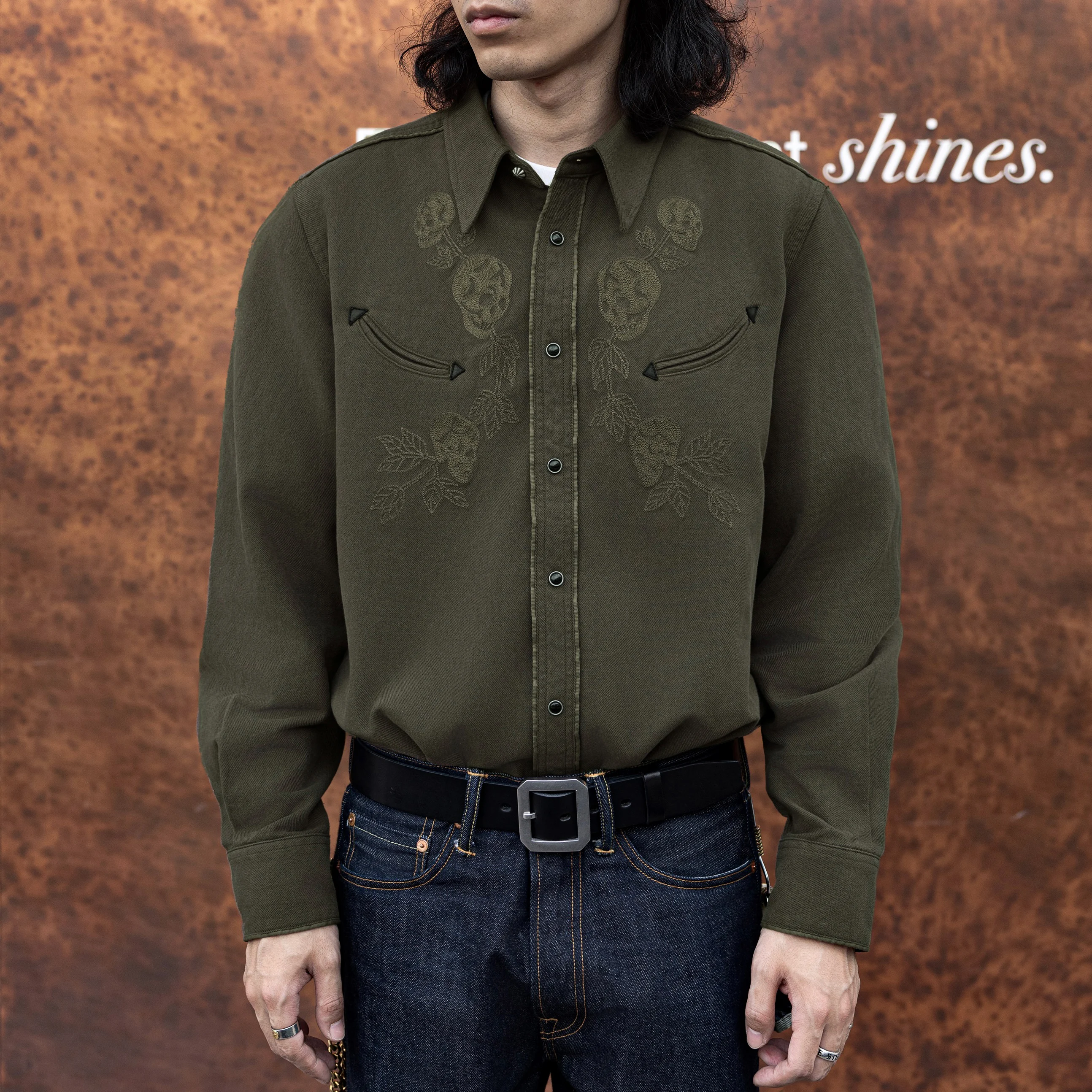 ST-0089 Big US Size Genuine Quality 300GSM Vintage Looking Loose Fitting Mans  Wool Embroidery Shirt