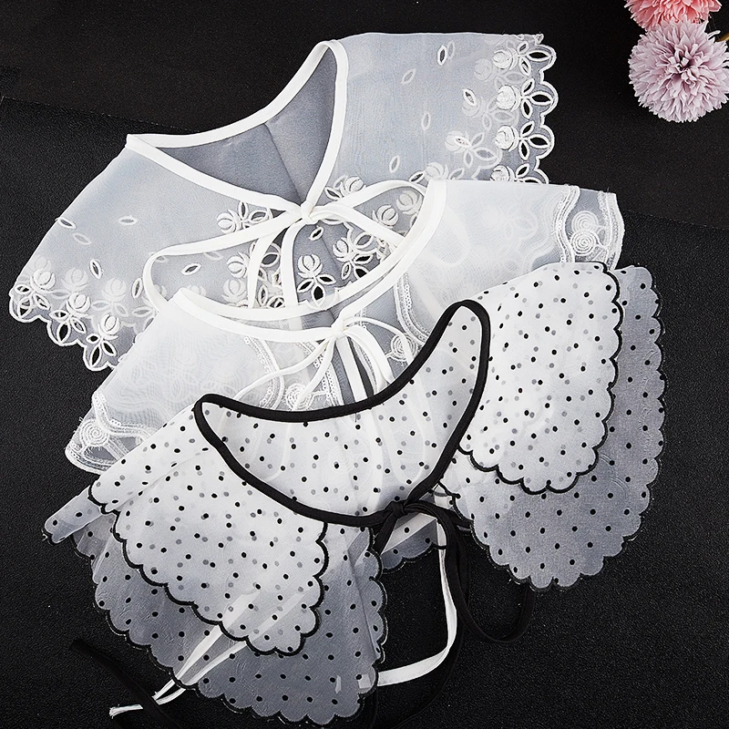 Women Lace Fake Collar Cloud Shoulder False Shirt Detachable Collar Necklace