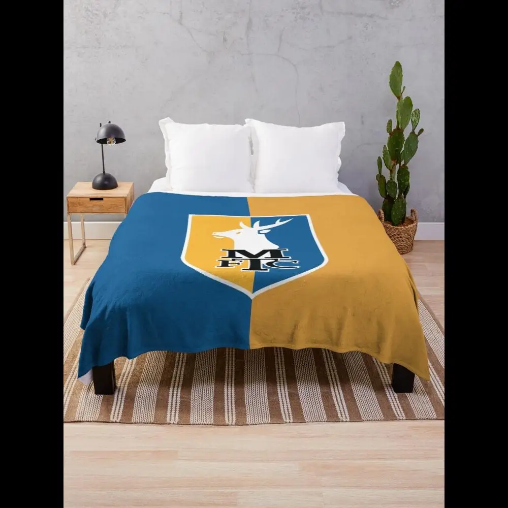 Mansfield Town FC Manta de forro polar suave favorita para acogedores noches de películas y eventos deportivos