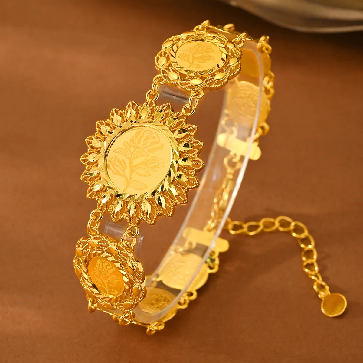 9999 gold Middle Eastern rose-patterned ancient coin round clasp bracelet for ladies - luxurious jewelry that doesn't fade