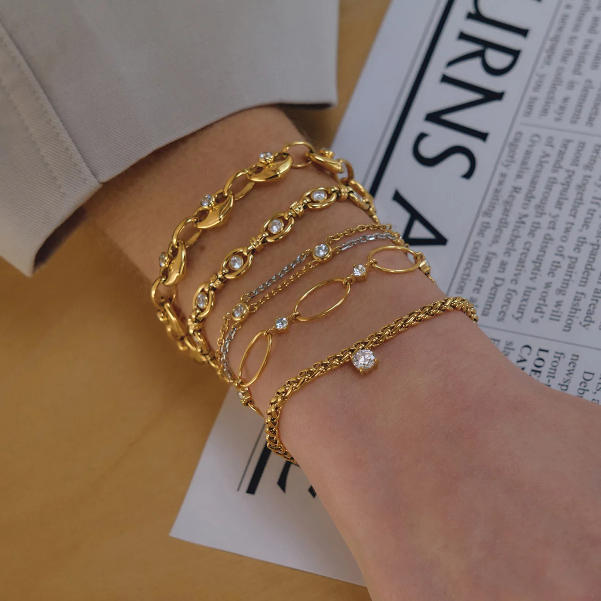 

18K stainless steel round white zircon bracelet, non-fading, versatile, double-layer color-block bracelet