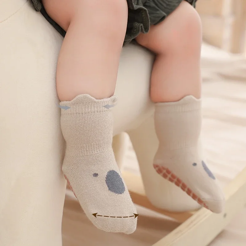 Anti-Slip Baby Socks Cartoon Floor Socks for Infants Young Children Combed Cotton Cute Design Ideal for Home Use and Playtime