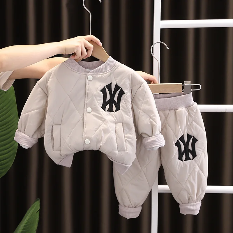 Ropa de lujo de diseñador para niños, abrigos de algodón con letras gruesas y pantalones, conjunto de traje de Navidad para niños, moda de invierno,