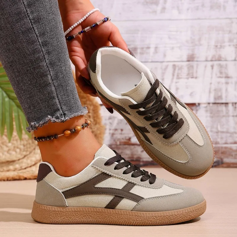 Retro Red Thick Sole Sneakers Women 2026 Spring Low Top Platform Sneakers Woman Plus Size 43 Non Slip Flat Heels Casual Shoes