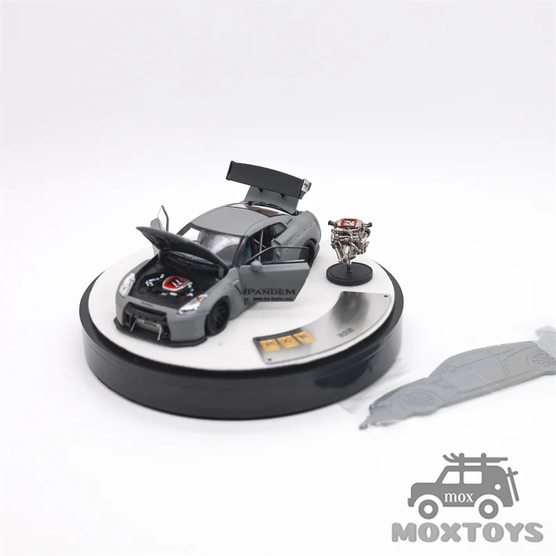 PGM 1:64 Rocket Bunny Pandem R35 combate gris apertura completa con motor Limited999 modelo de coche fundido a presión