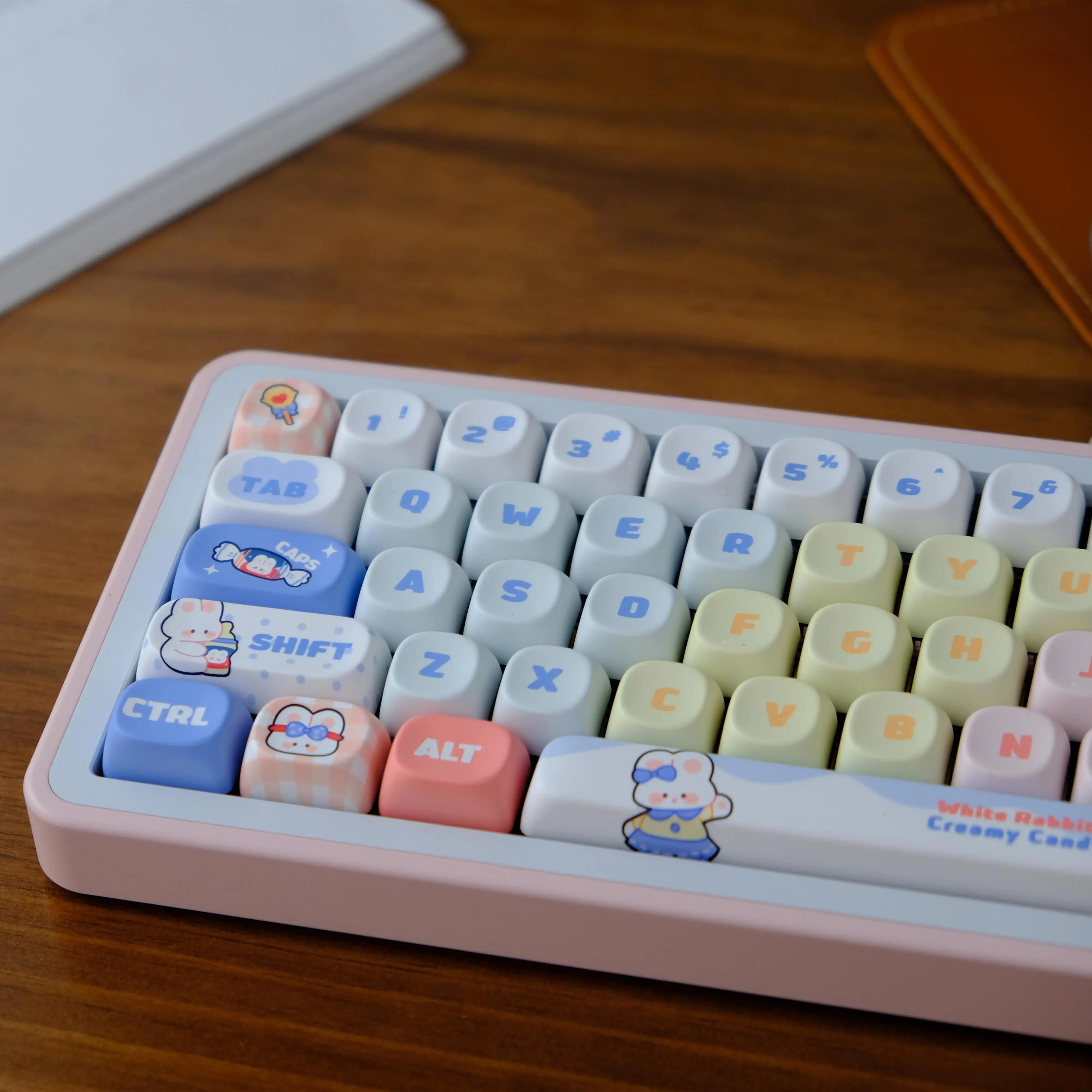 

White Rabbit Keycap MOA Height PBT Sublimation Maicong K99 HI75 S99 F99 104 F87