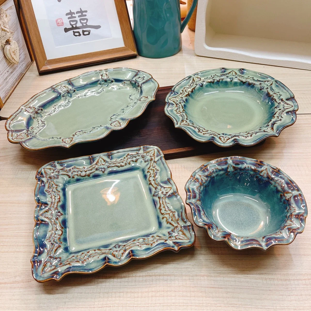 

Ceramic Underglaze Tableware Baroque Embossed Hat Plate Lace Bowl Fish Dish Oval Disk Light Green Household