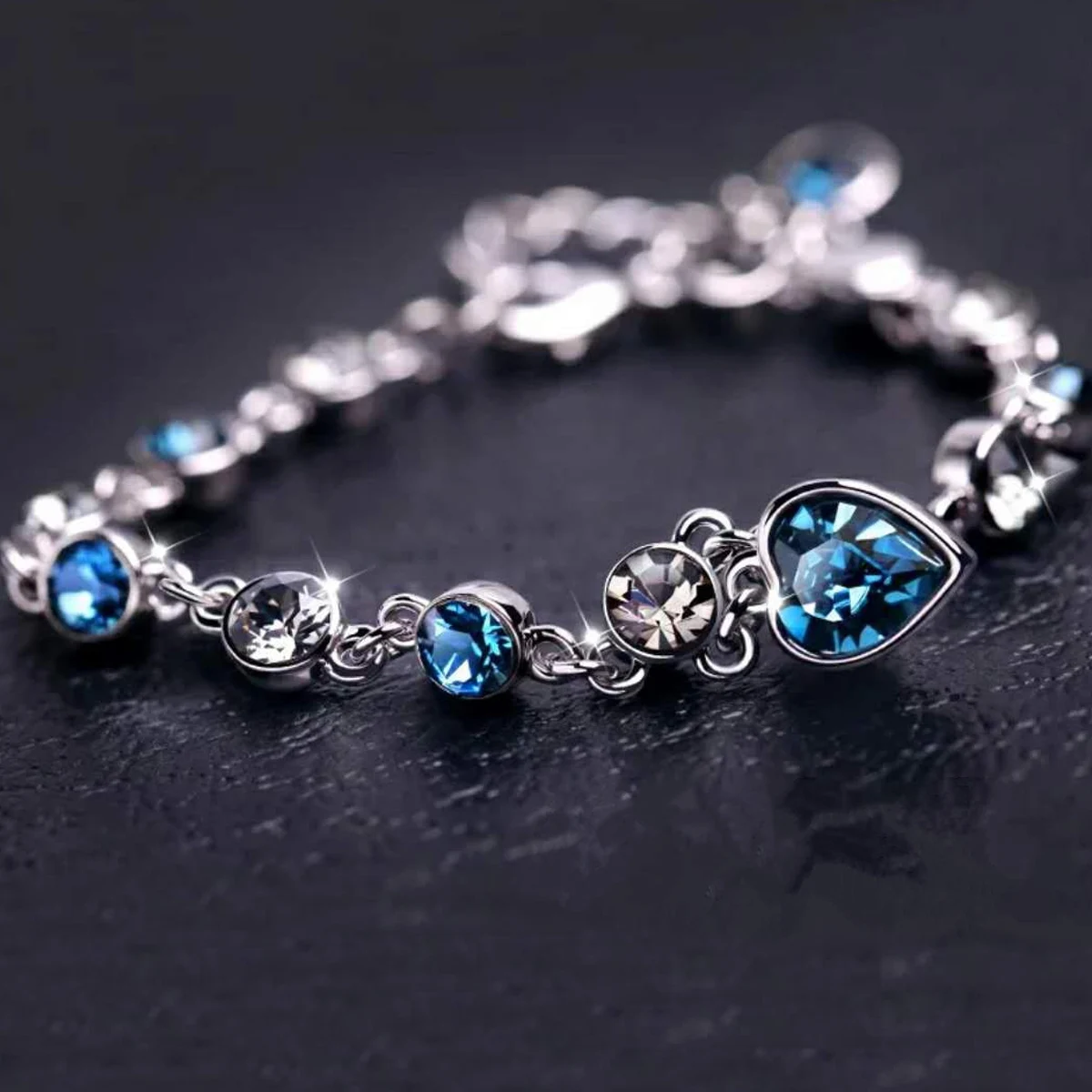 

Women's Silver Color Bracelet with Blue Crystal Heart Charm Bridal Wedding Engagement Fine Jewelry Gift