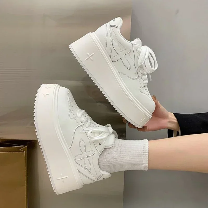 

Spring and Autumn New Style Fashionable Casual and Comfortable Height-increasing Platform Soles for Women's Sports Sneakers