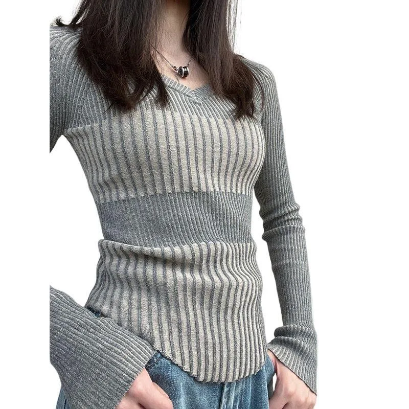 Long-sleeved Striped Sweater Women\'s V-neck Knitted Sweater Winter New Korean Version Slim-fitting and Thin Jumper Top