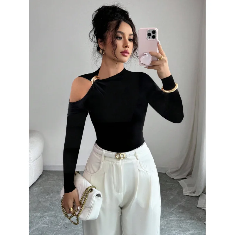 

Sexy one shoulder hollow out metal decoration long sleeved slim fit top for spring and autumn womens fashionable and elegant top