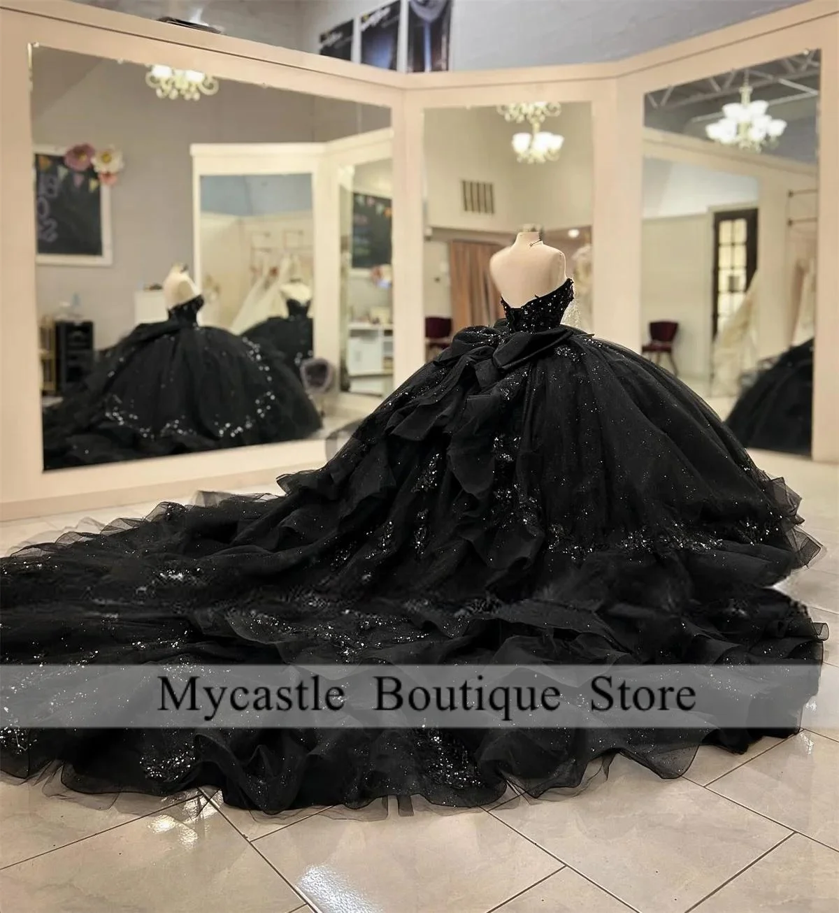 ชุดเดรสงาน Quinceanera สีดำแบบเจ้าหญิง ปี 2025 ชุดราตรีทรงบอลประดับลูกปัดหวานๆ ชุดเดรส Sweet 16 ชุดเดรสงานวันเกิด แต่งลูกไม้ สามารถสั่งตัดได้