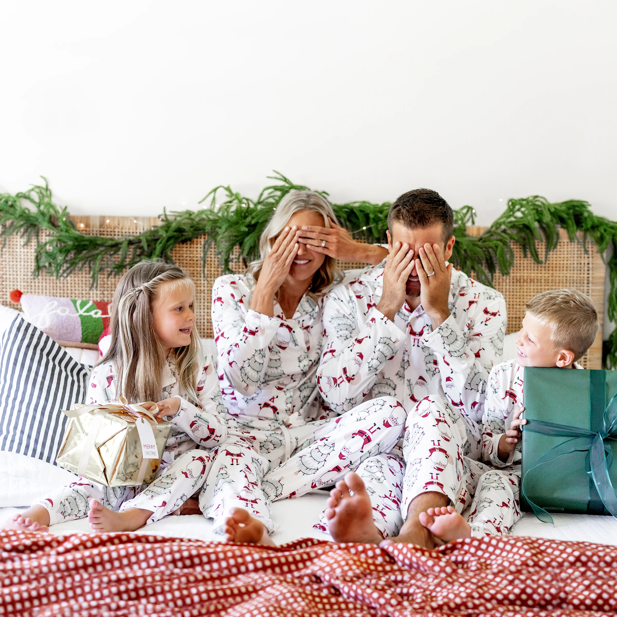 

PatPat Christmas Matching Family Pajamas Set Gnome Print White PJS