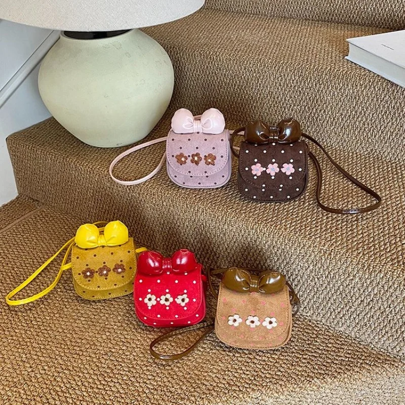 

2025 Новая высококачественная женская кожаная сумка через плечо, роскошный бренд, известный дизайнер, винтажный Париж, модный вид, премиальный стиль ​