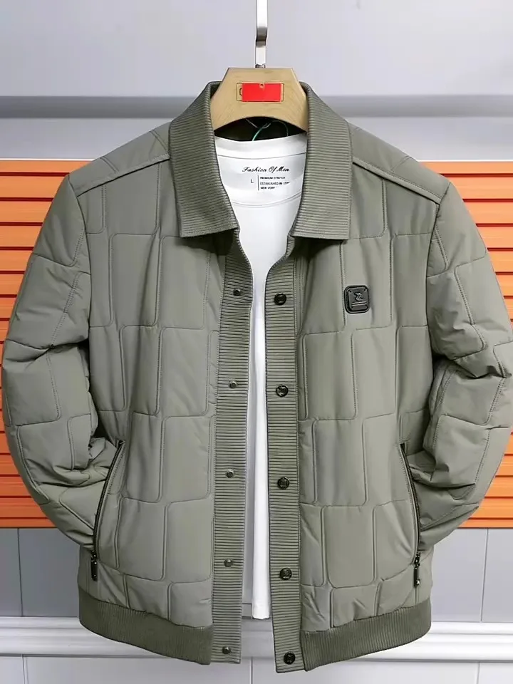 

Новая осенне-зимняя мужская повседневная куртка с воротником: комфортная, высококачественная, модная, универсальная, приталенного кроя, с длинными рукавами, антибактериальная.