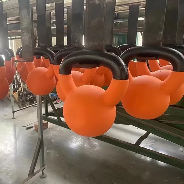 Hochwertige PVC-Kettlebells, erhältlich in allen Größen und mehreren Farben für Krafttraining und Training