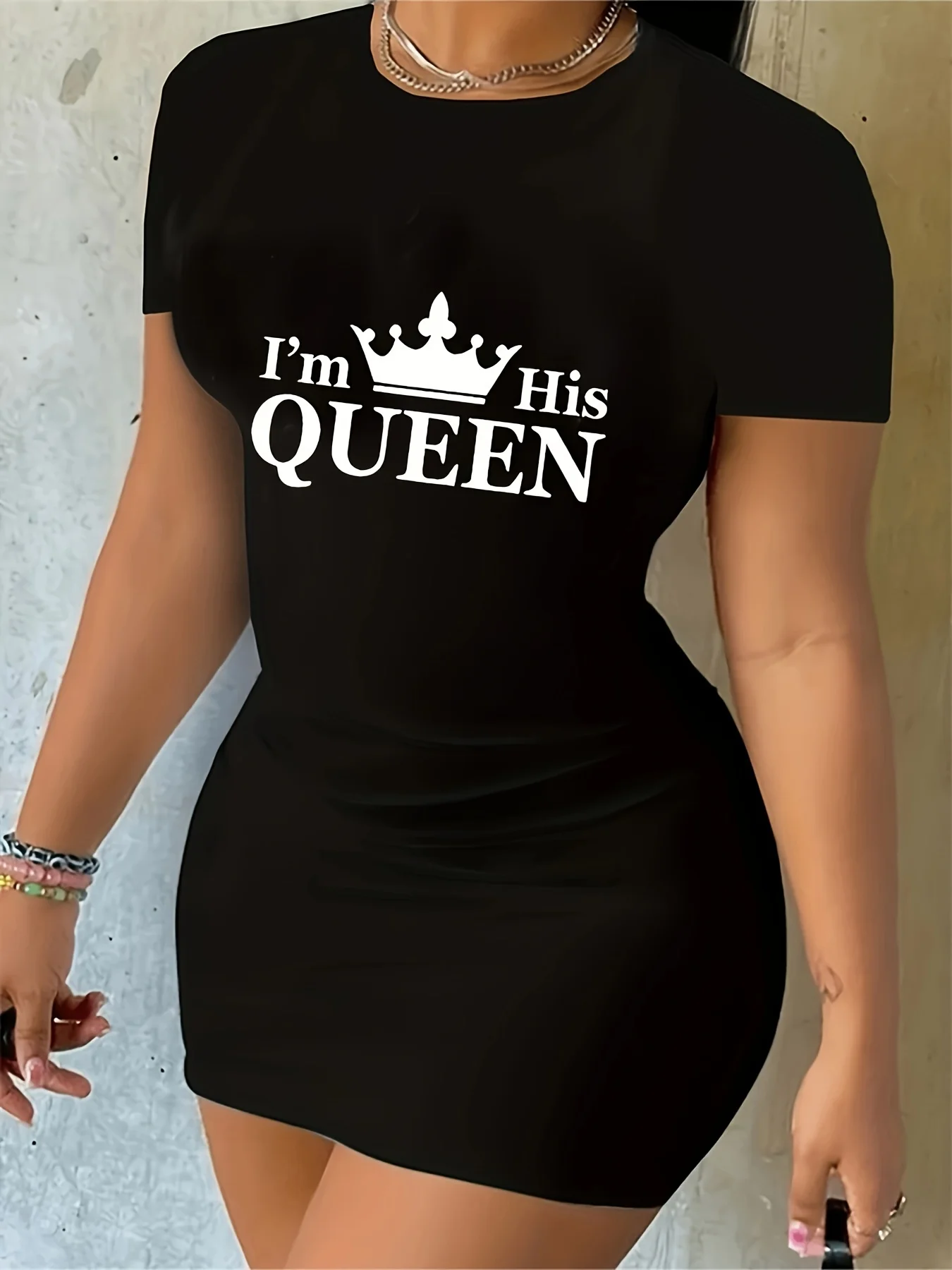 

Женское повседневное розовое облегающее платье больших размеров с короткими рукавами и принтом «Я его королева», круглый вырез, силуэт трапециевидной формы, летние наряды