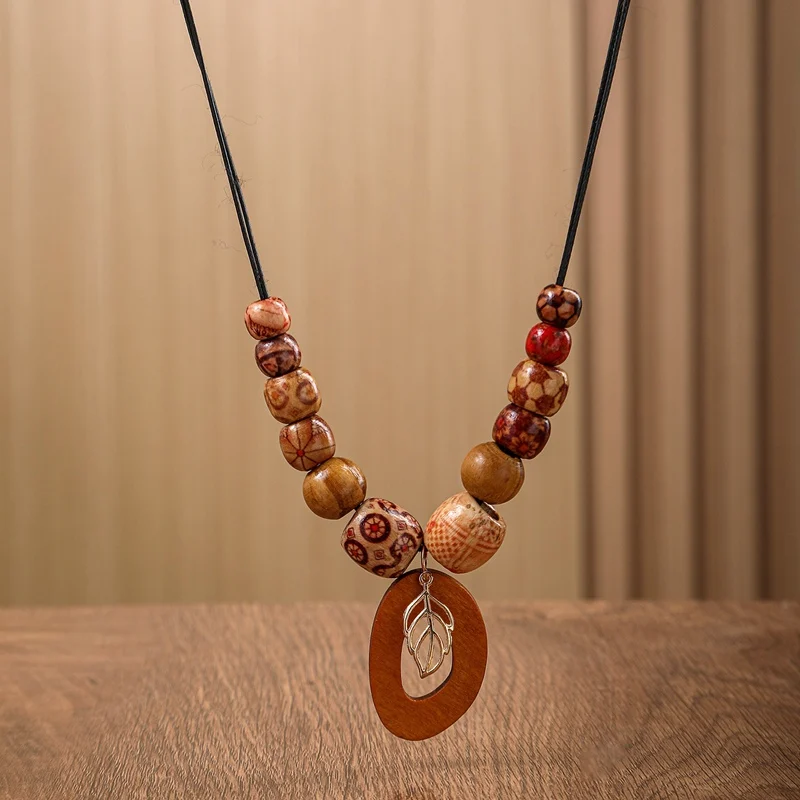 Vintage Wood Beads Handmade Women\'s Pendants Necklaces Ethnic Beaded Long Chain Sweater Necklace for Women Daily Wear Jewelry