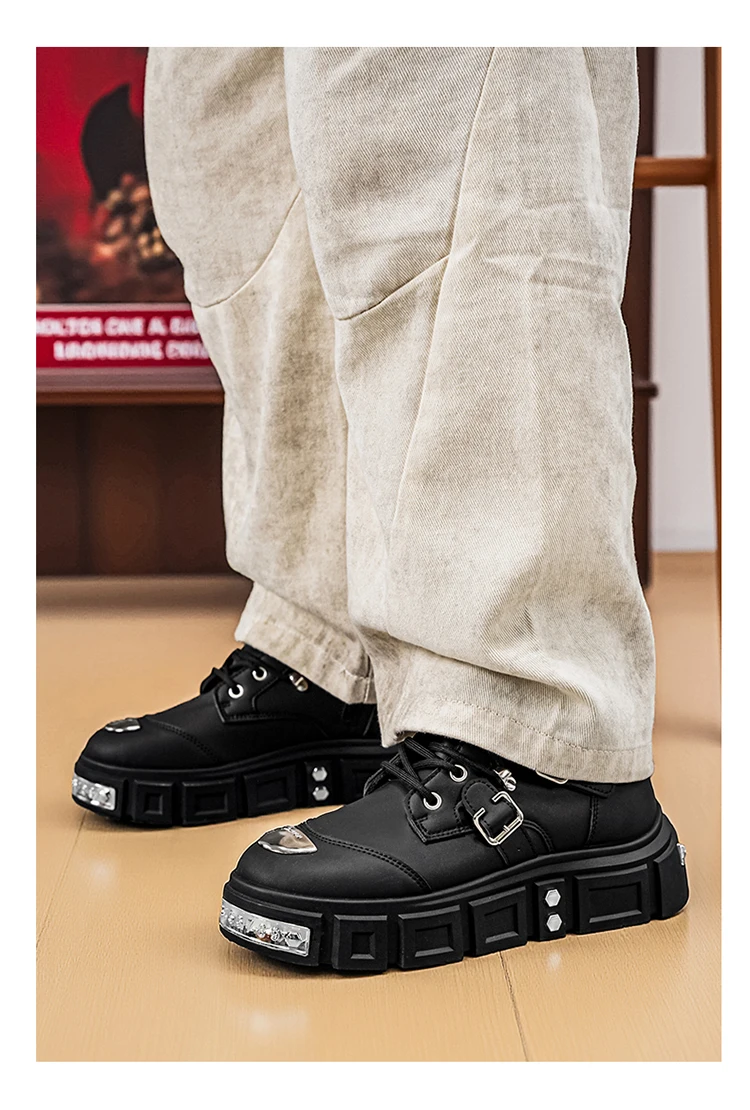 Herren-Streetwear-Stiefel in Uni-Farbe, High-Top, mit Metallschnalle, im Punk-Stil, Motorradstiefel – Detail 14