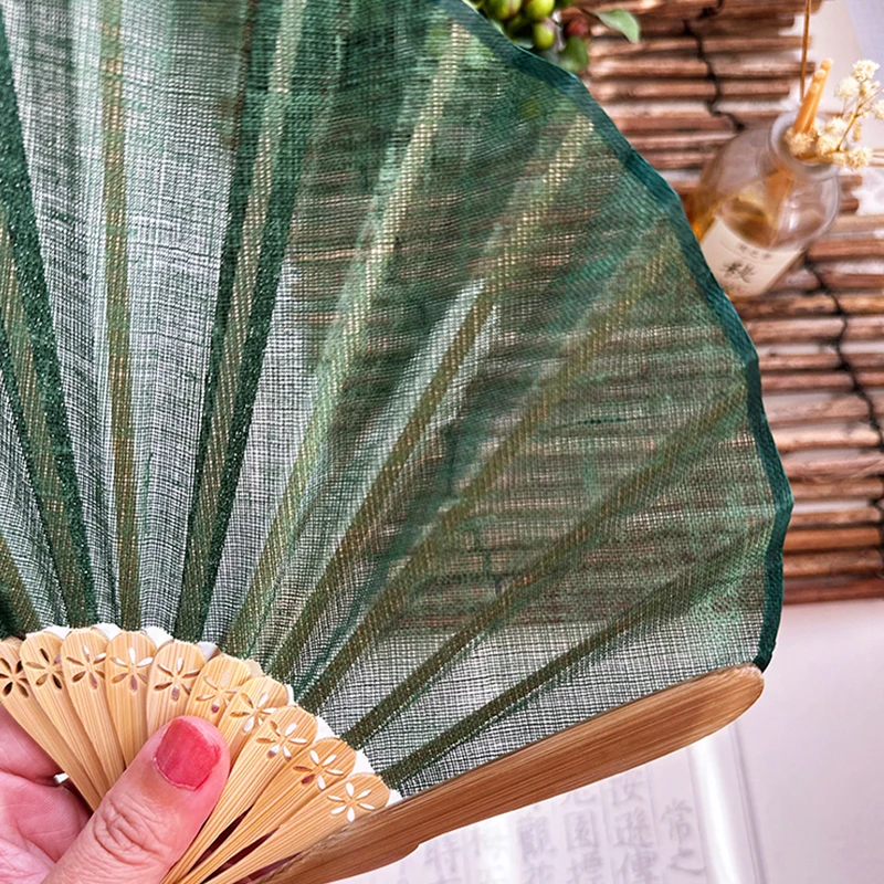 Elegant Retro Shell Shaped Fan Cotton Linen Cloth Bamboo Folding Fans Wedding Favors Gifts Hand Fan Carve Fanbone Tassel Pendant