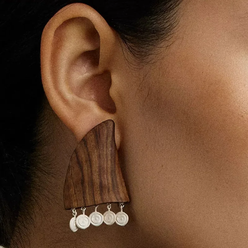 Copper Alloy Material Jewelry Accessories for Women Men, Artisanal Ethnic Drop Earrings, Big Curved Horn Pendant with Multi Hang