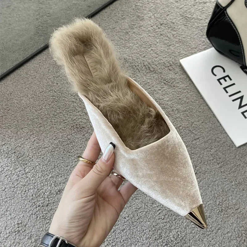 Sexy Pointed Toe Warm Plush Slippers Women 2024 Autumn Luxury Metal Toe Design Low Heel Mules Shoes for Women Plush Loafers