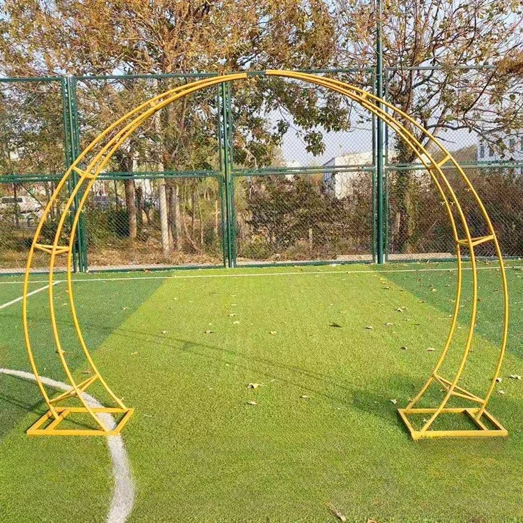 

New wedding props Wrought iron horns Arch Outdoor lawn Wedding welcome area Stage arrangement Decorative shelves