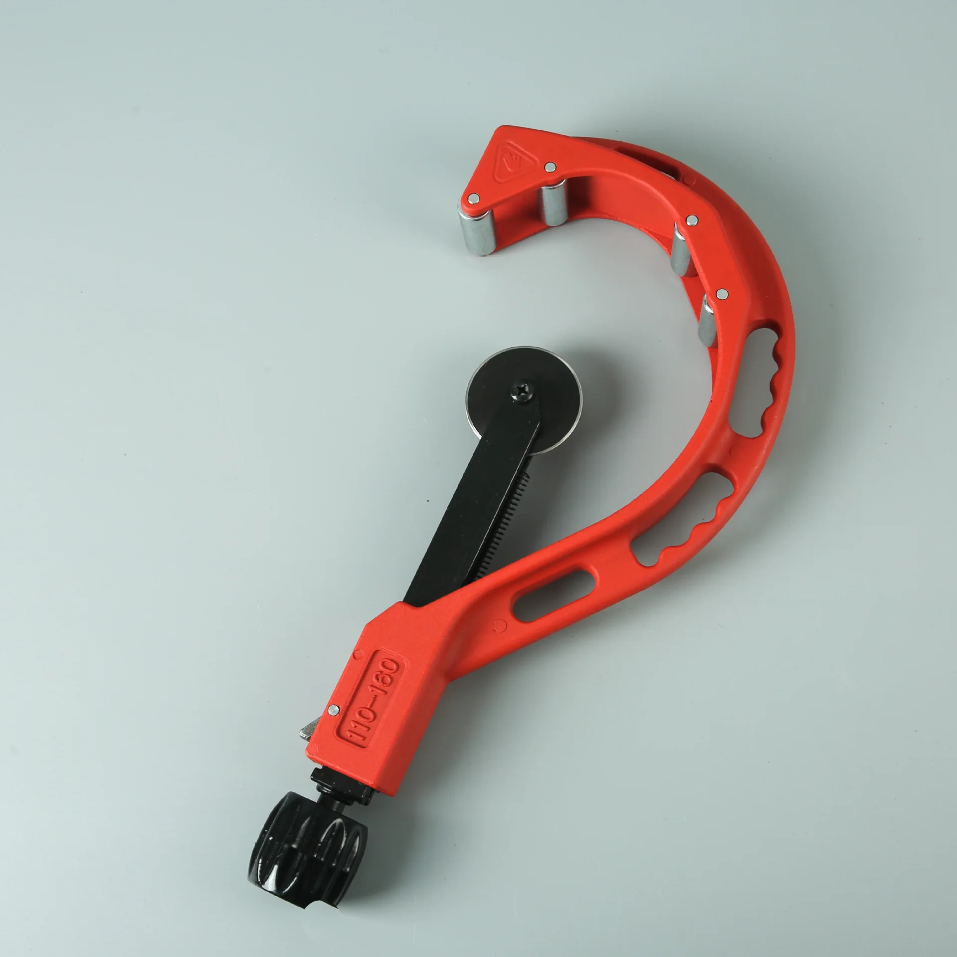 Tagliatubi per tubi con velocità per utensili manuali 200N per 110-200 mm