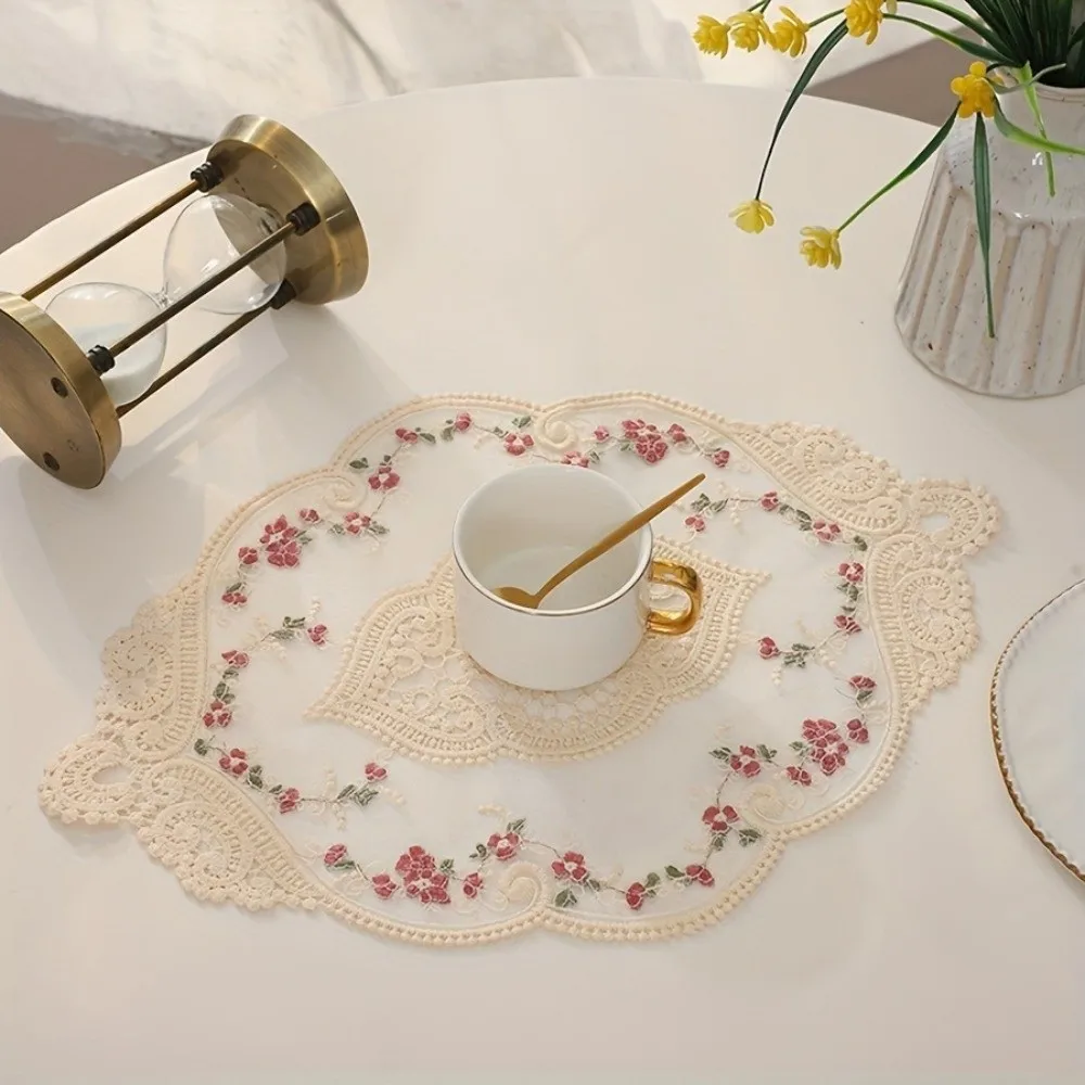 Table Topper Heat Insulation Vintage Lace Coaster Anti-scald Exquisite Embroidery Placemat Decorative Table Pads Party Decor