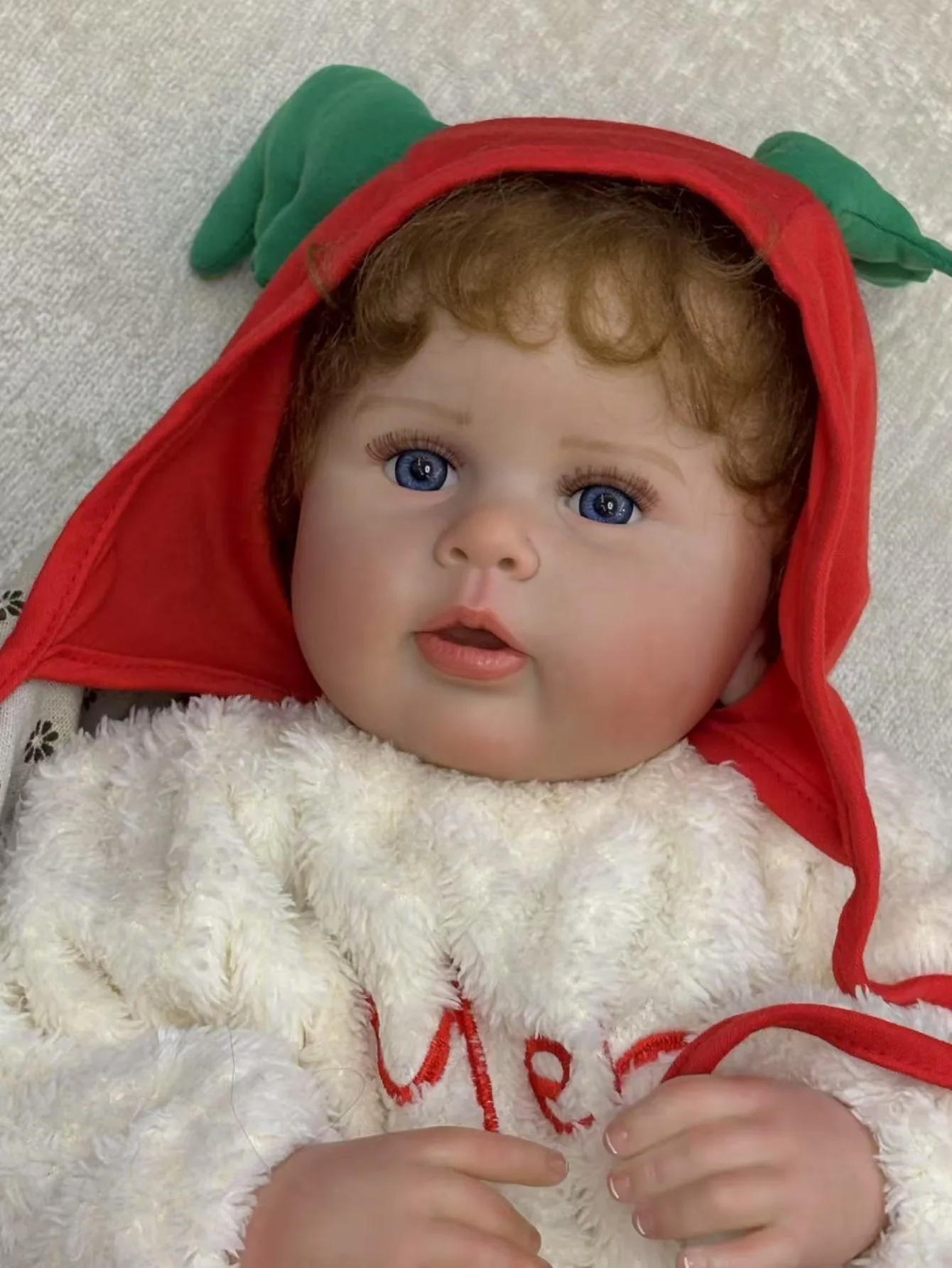 22-calowa urocza lalka Bebe noworodek, ręcznie robiona, miękka w dotyku, realistyczna lalka Bebe Reborn dla dzieci, idealna na prezent urodzinowy.