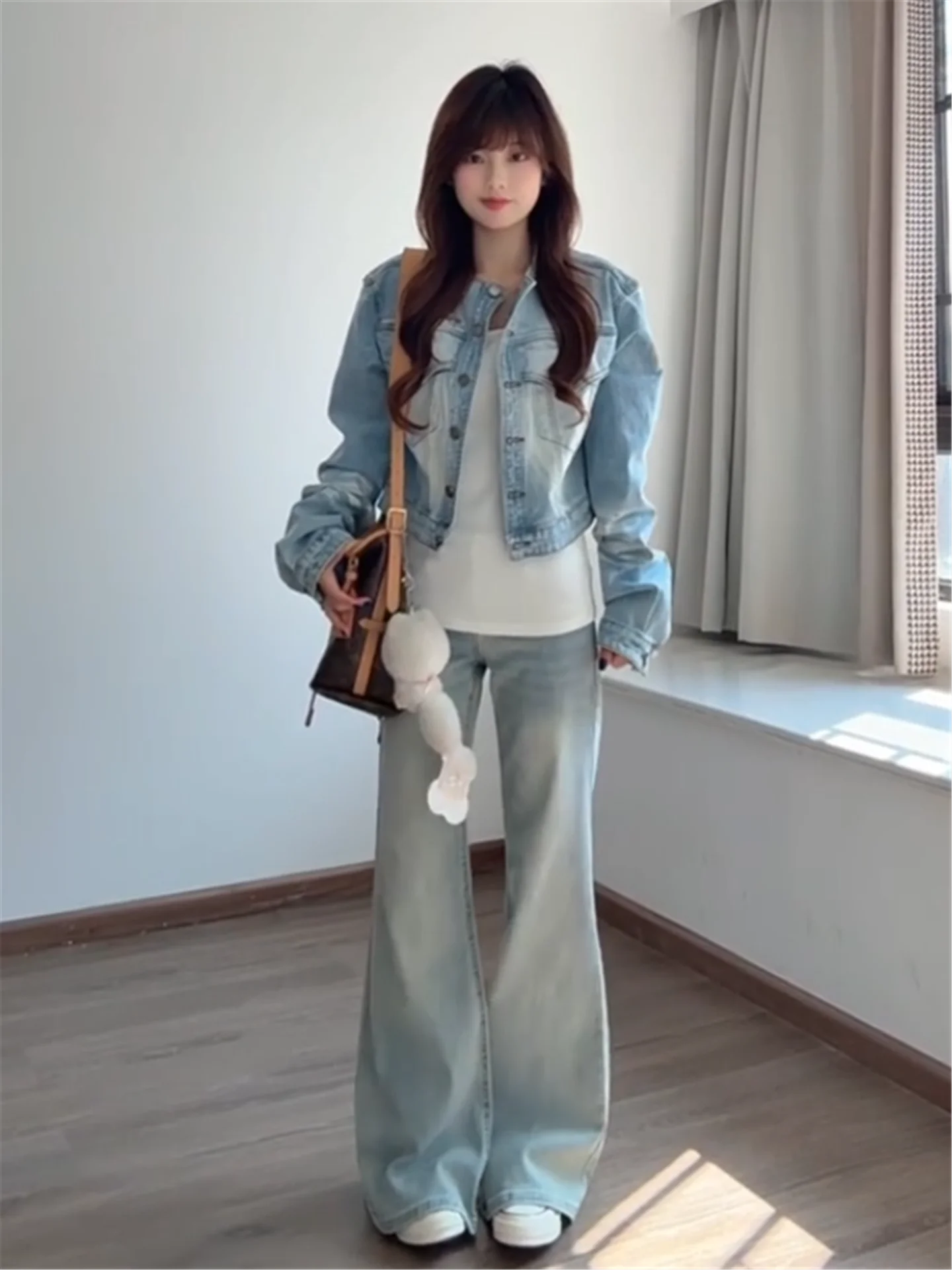 

Ретро-джинсы-клеш американского стиля, светло-голубые, с низкой посадкой, женские, свободные, струящиеся, удлиненные, в пол, в уличном стиле, из хлопка