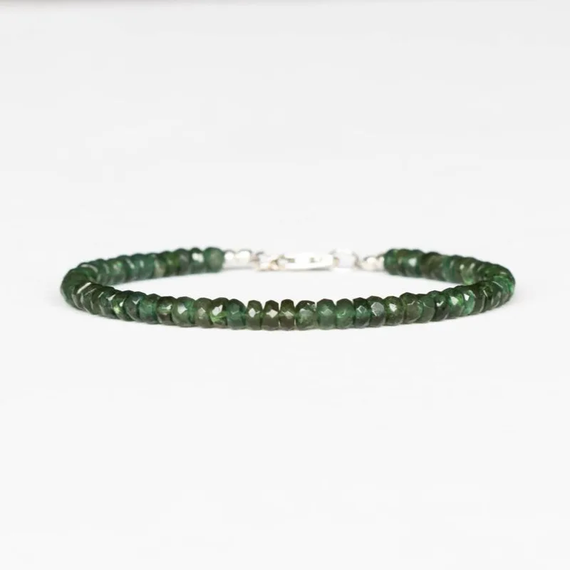 Chrome green apatite beaded bracelet