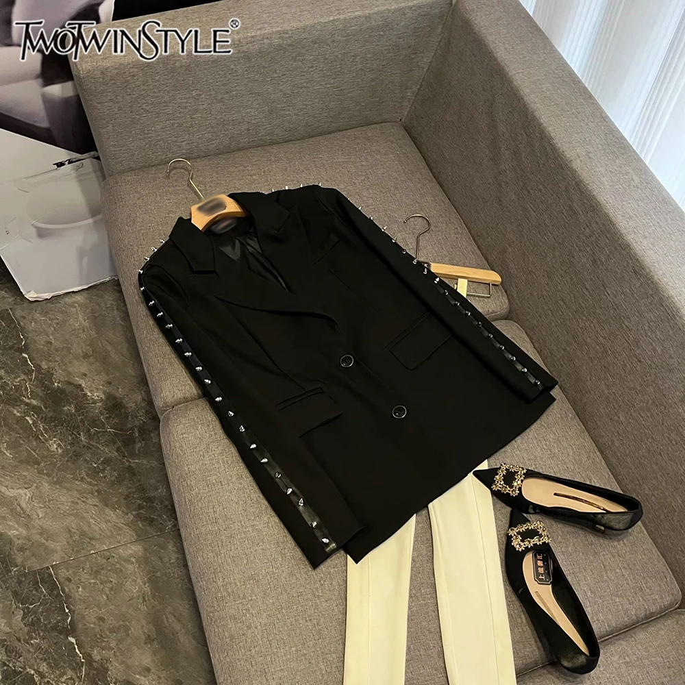 

TWOTWINSTYLE темпераментные однотонные блейзеры для женщин с v-образным вырезом и длинными рукавами, осенние повседневные куртки с карманами, женские новые KJA550740