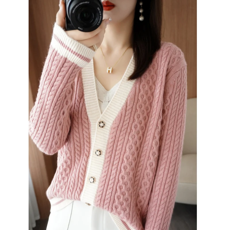 Retro Twist Blue Knitted Cardigan Top Women\'s Wool Autumn And Winter Design Sense Minority Age-Reducing Sweater