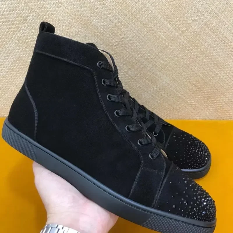 Sepatu sneaker pria, atasan tinggi mewah untuk pria, sepatu latihan, sepatu flat, paku keling, kulit asli, Suede, hitam, berduri, pernikahan, kristal