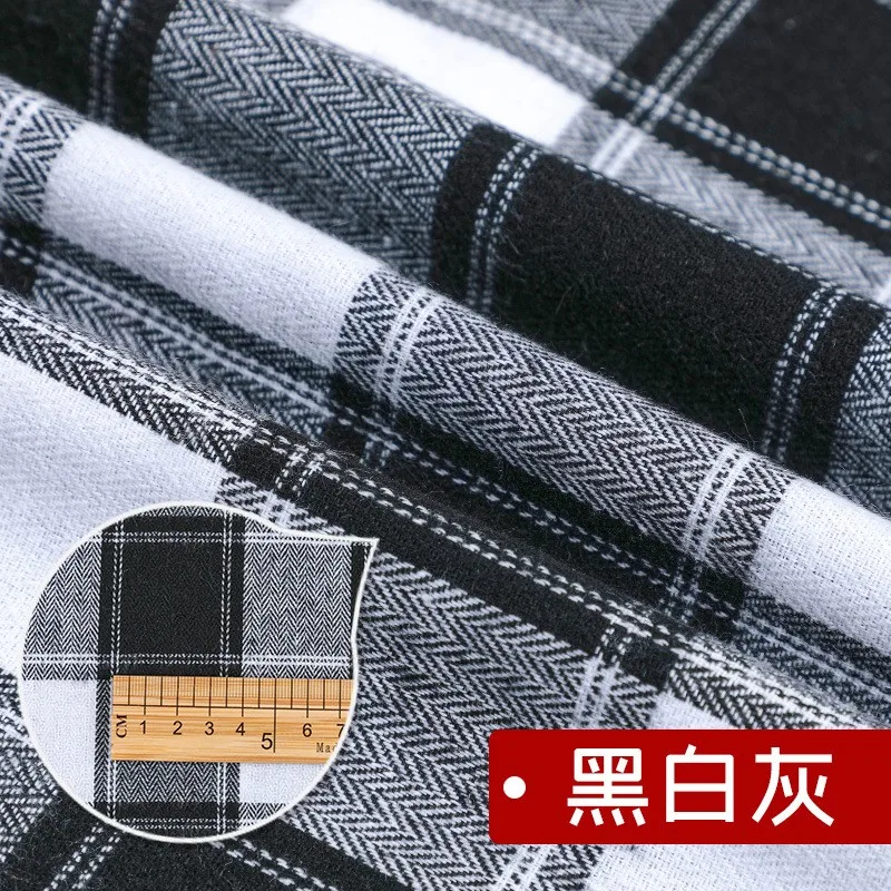 Hochwertiger schottischer Karo-Baumwollstoff zum Nähen von Damenröcken für Herbst und Winter, Tartan-Designerstoff, halber Meter. – Detail 9